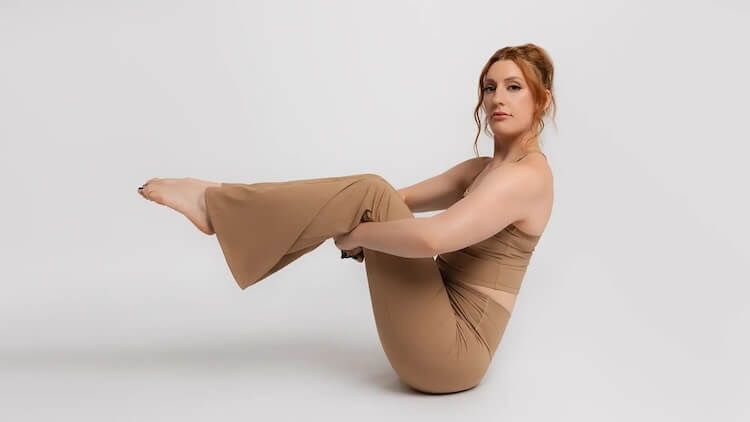 Laptop, tablet, and smartphone displaying a food ordering app with screens for choosing a dish and order confirmation.